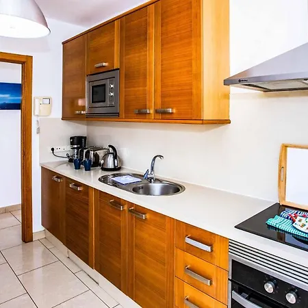 Amina Playa Blanca (Lanzarote)